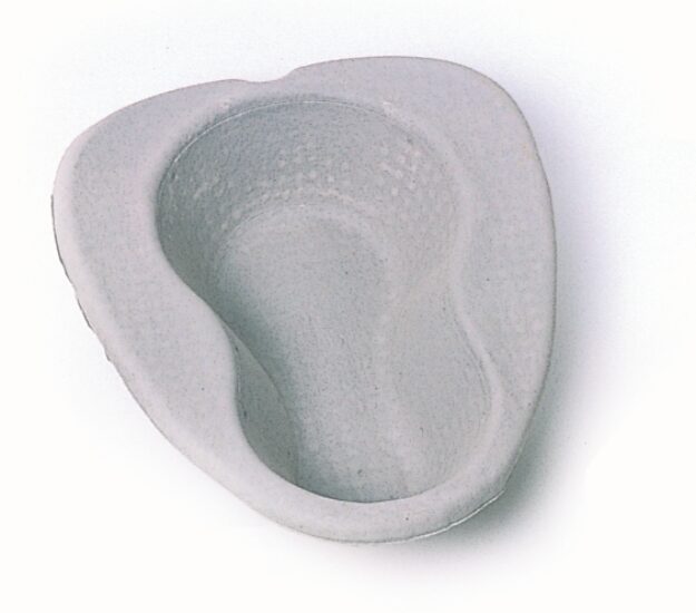 Vernacare Disposable Bedpans 2 Litre Pack of 100 HCE