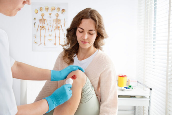 Leukoplast - Compress Cotton Gauze - Sterile - T17 - 12 Ply - 7.5x7.5cm - Pack Of 50(25x2)