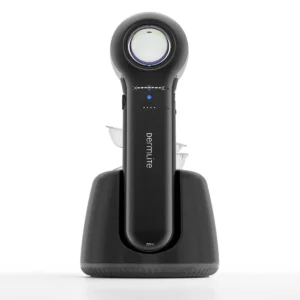 Schuco dermlite DL5 Pro in cradle